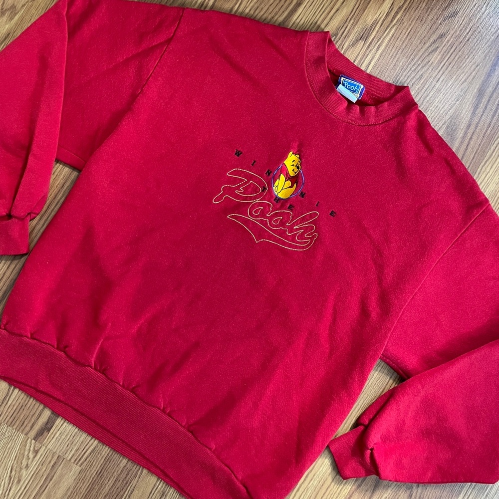 VINTAGE DISNEY WINNIE THE POOH CREWNECK SWEATSHIRT